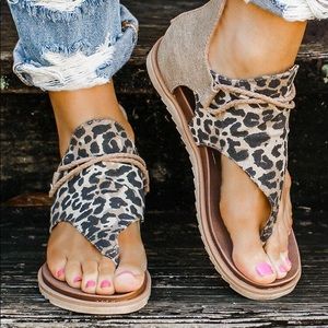 Women's Summer Leopard Printed Zipper Flat Sandals